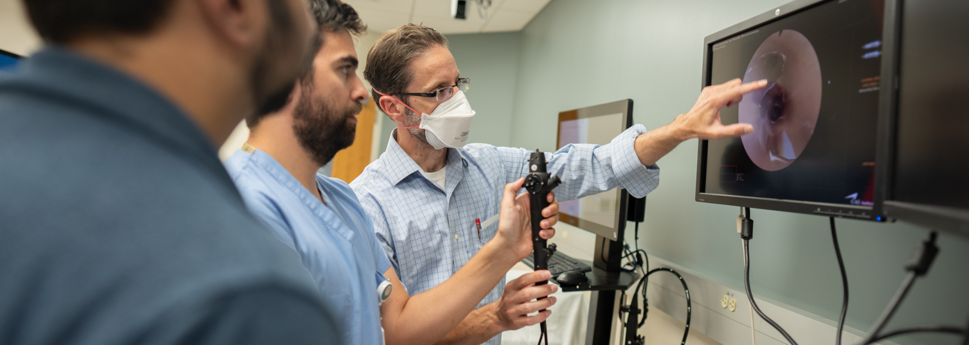 photo of faculty member teaching bronchoscopy
