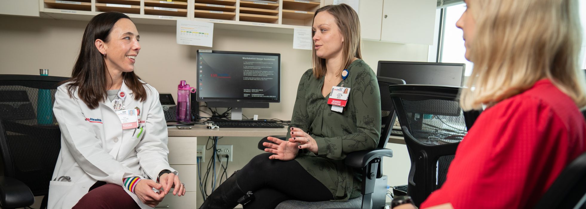 Dr. Erin Faust mentors a University of Wisconsin internal medicine resident in the clinic