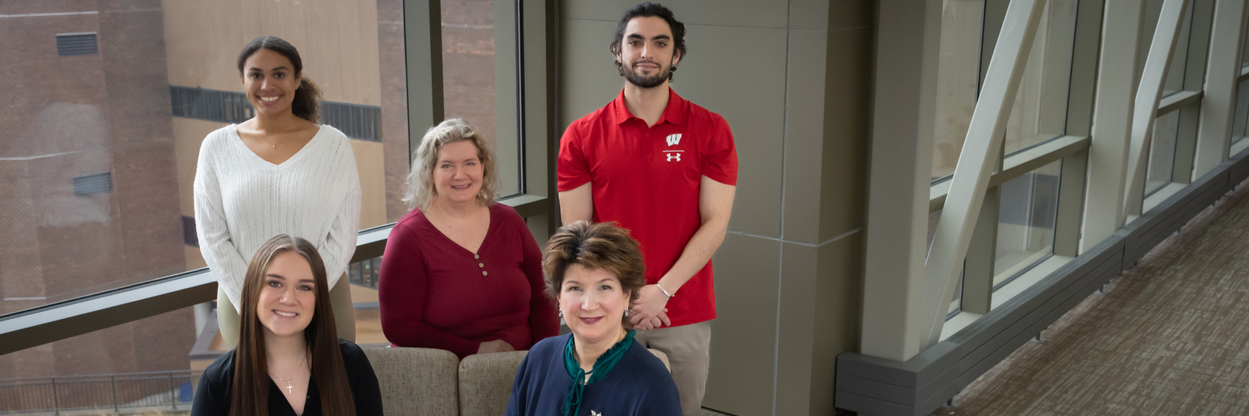 Dr. Mihaela Teodorescu and her lab staff
