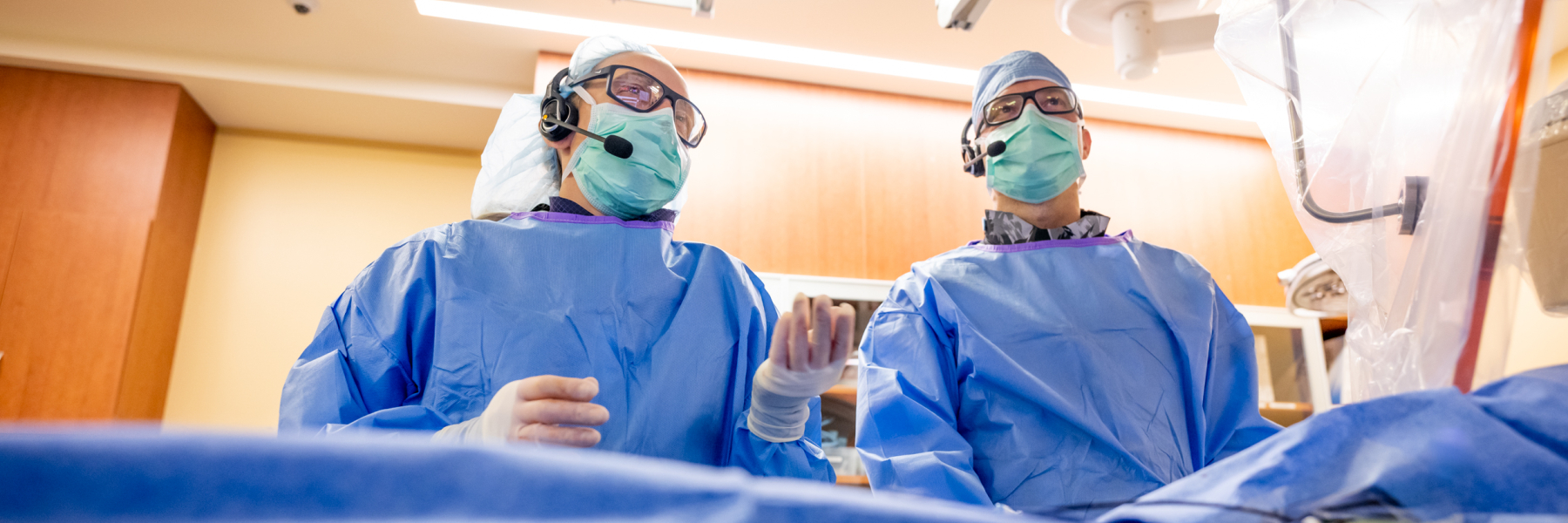 Dr. Jennifer Wright and Clinical Cardiac Electrophysiology fellow Dr. Colton Thompson performing EP procedure