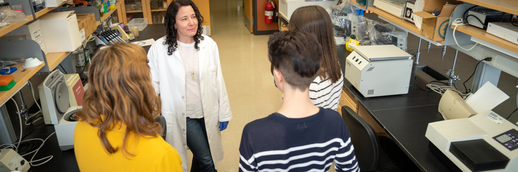 Dr. Caitlin Pepperell and team in the lab