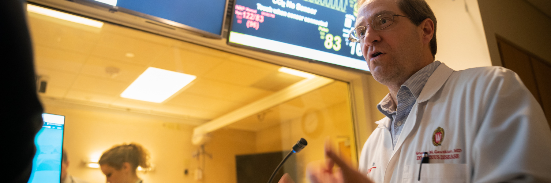 Dr. Greg Gauthier in the UW Health Clinical Simulation Program