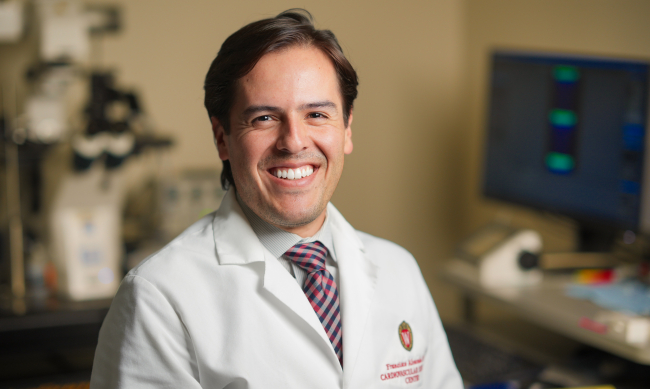 Photo of Dr. Francisco Alvarado in his lab