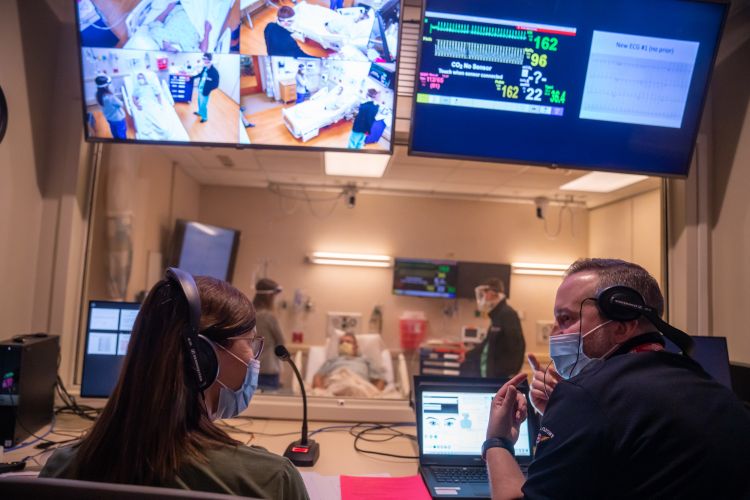 Residents in the UW Clinical Simulation Program