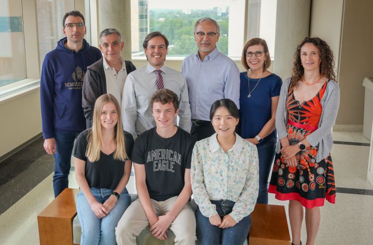 photo of Dr. Hector Valdivia's lab team and collaborators