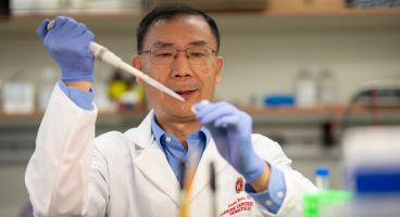 Dr. Lixin Rui in his lab