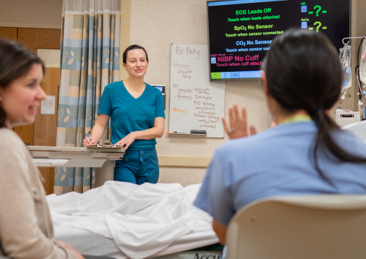 Dr. Sara Johnson leads an educational session in the UW Health Clinical Simulation Program
