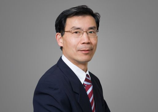 Portrait of Dr. Lixin Rui