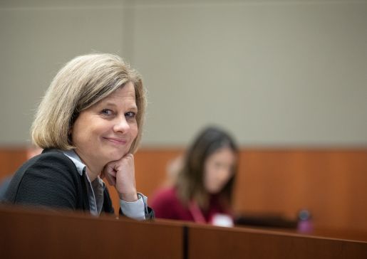 Dr. Laura Zakowski